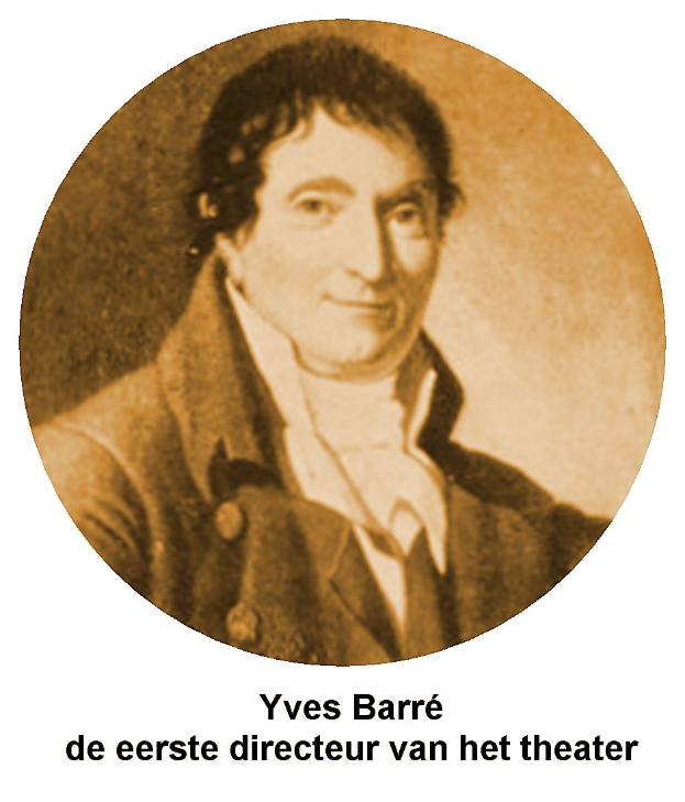Portrait von Yves Barre, dem Theaterdirektor, in einem schwarzen Anzug und weißem Hemd mit ernster Miene, zurückgekämmtem Haar und direktem Blick in die Kamera; fetter Text unten.