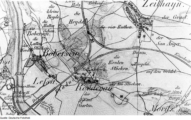 Eine Schwarz-Weiß-Karte von Leipzig, Deutschland, die die Straßen, Gebäude und andere Merkmale der Stadt zeigt, mit Text oben und unten.